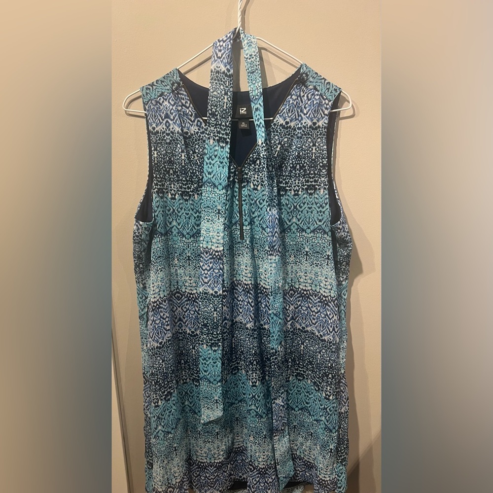IZ Byer dress with matching belt, very lightweight and great for summer!